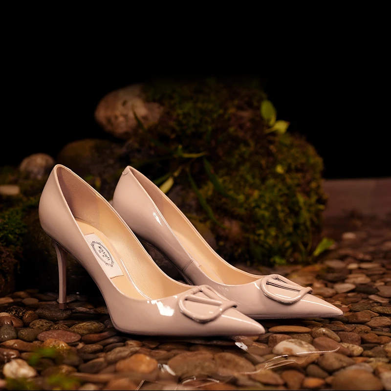 独女2025春季新款头层胎牛漆皮高跟鞋女尖头细跟浅口裸色气质单鞋