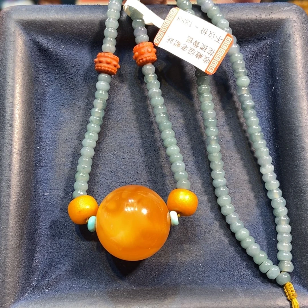 琥珀颈饰未镶嵌蜜蜡