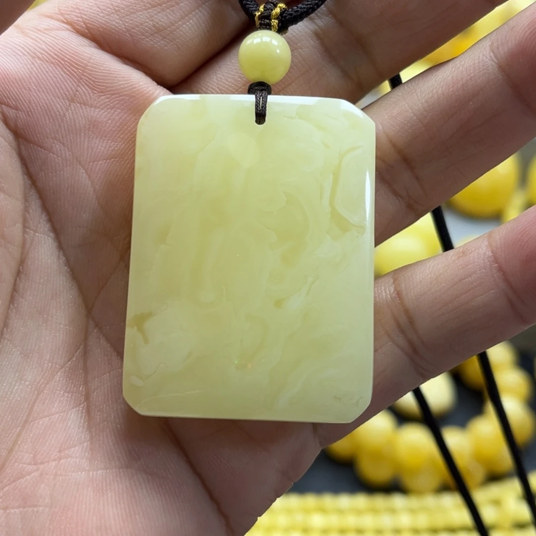 蜜蜡未镶嵌珠宝奇石