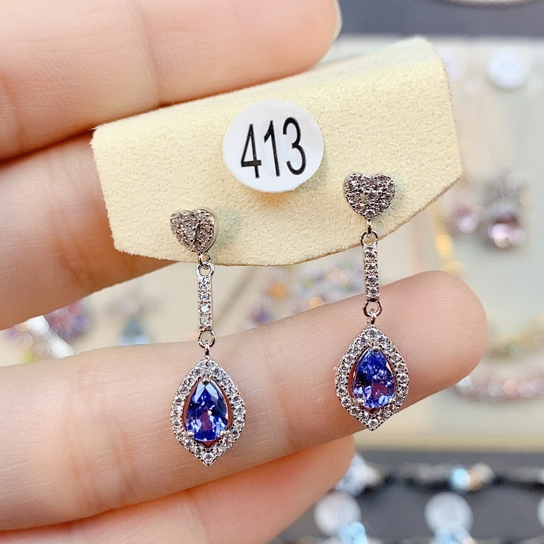 银S925镶嵌坦桑石耳饰