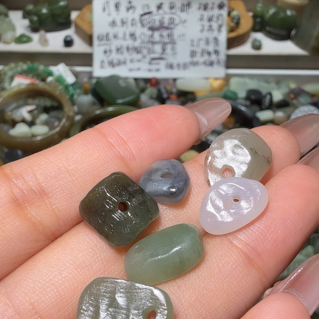 和田玉未镶嵌珠宝奇石