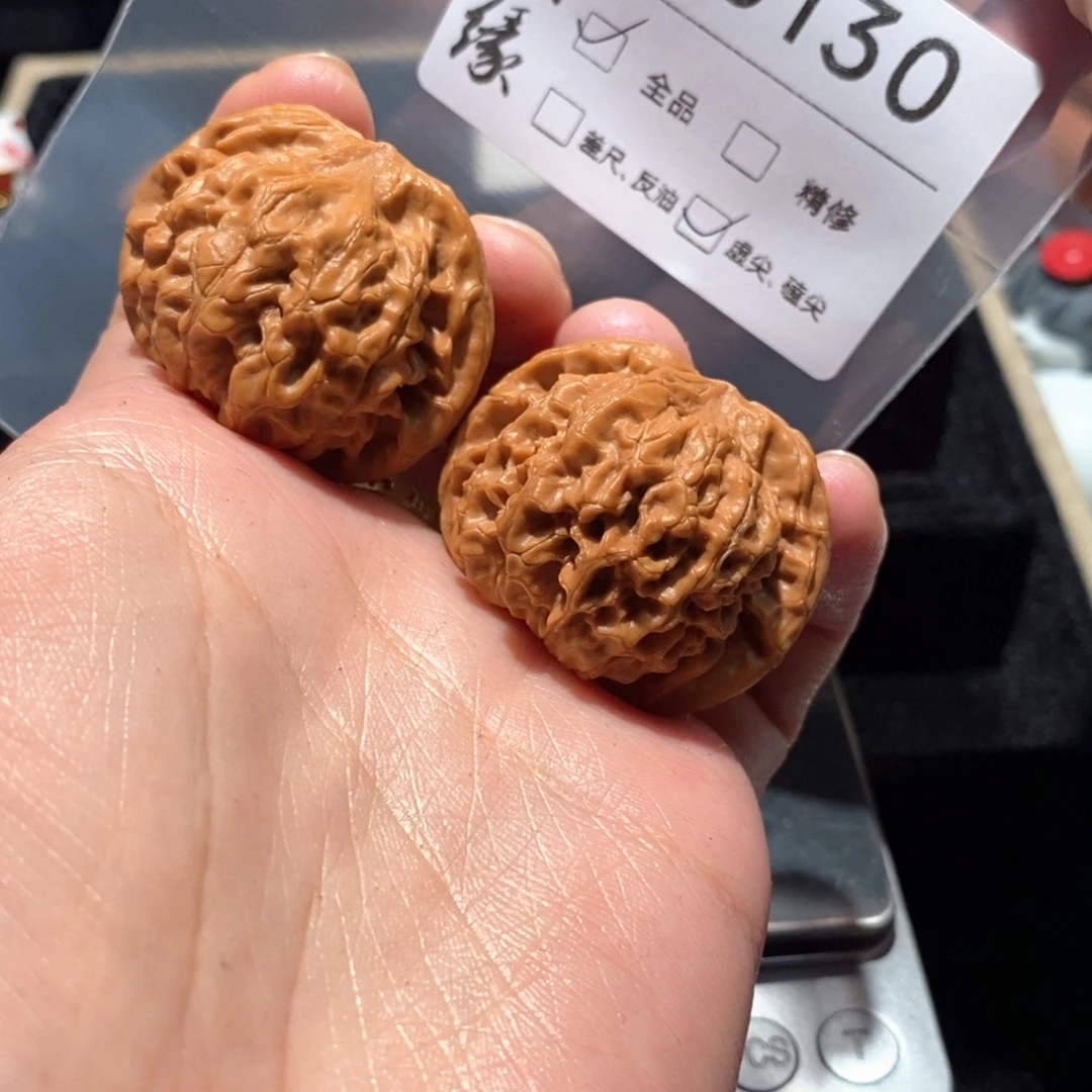 文玩核桃把件b0130核王40全品深清虚尖
