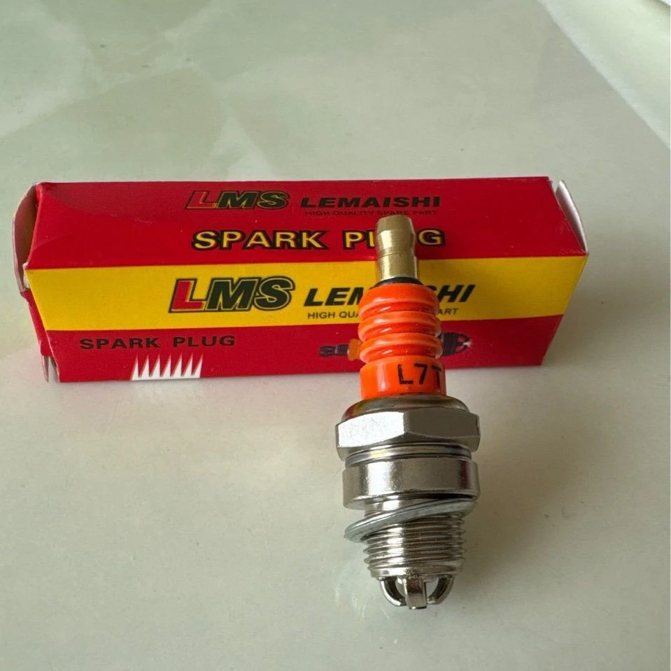 油锯 割草机二冲程火花塞 火嘴点火器汽油锯火花塞点火嘴通用配件