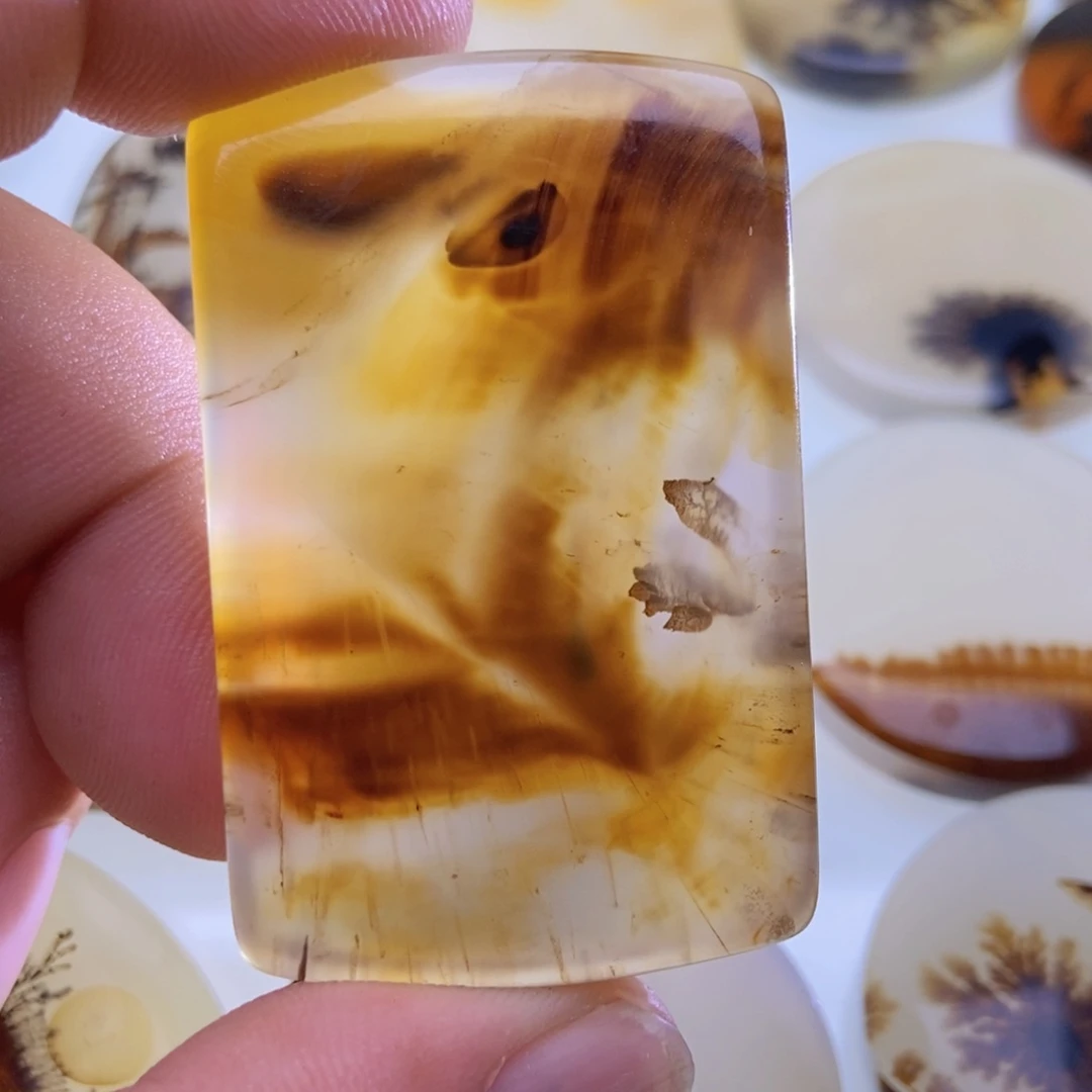 【闪购商品】未镶嵌颈饰玛瑙/玉髓时***跑