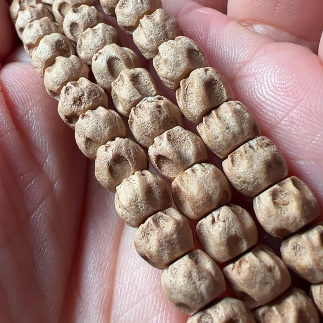 吊坠柏香籽/百香籽F165