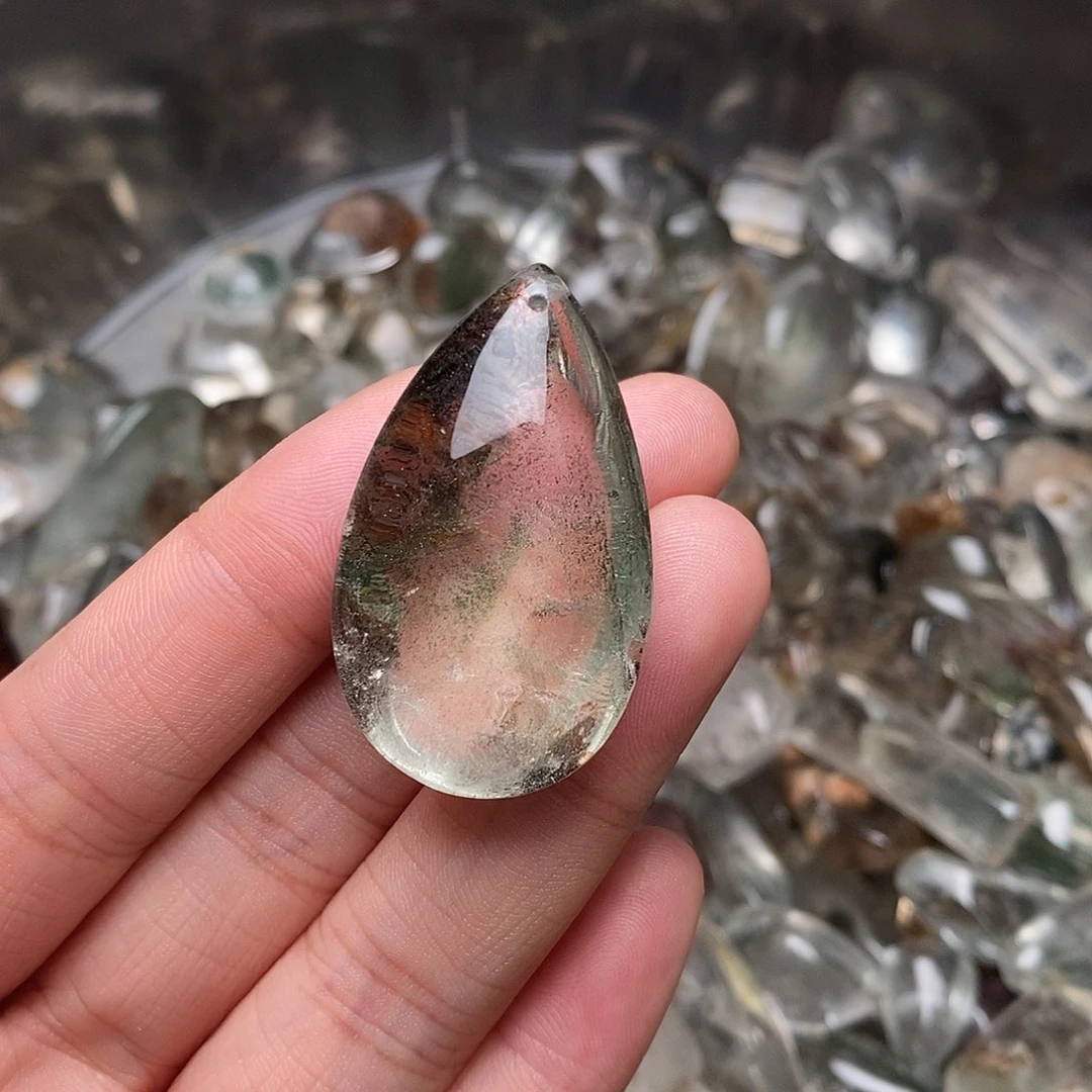 未镶嵌颈饰水晶凉*姐水晶