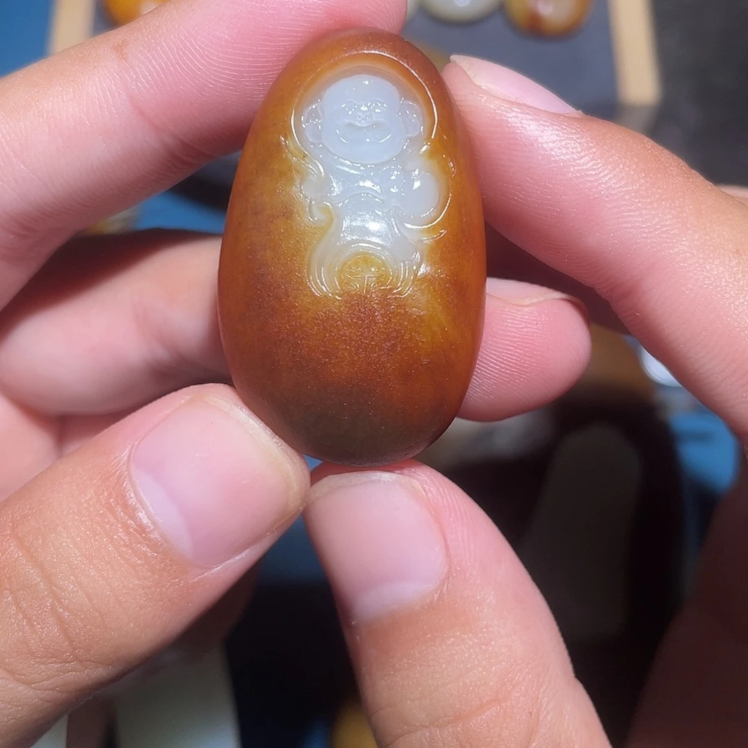 用***4和田玉未镶嵌颈饰