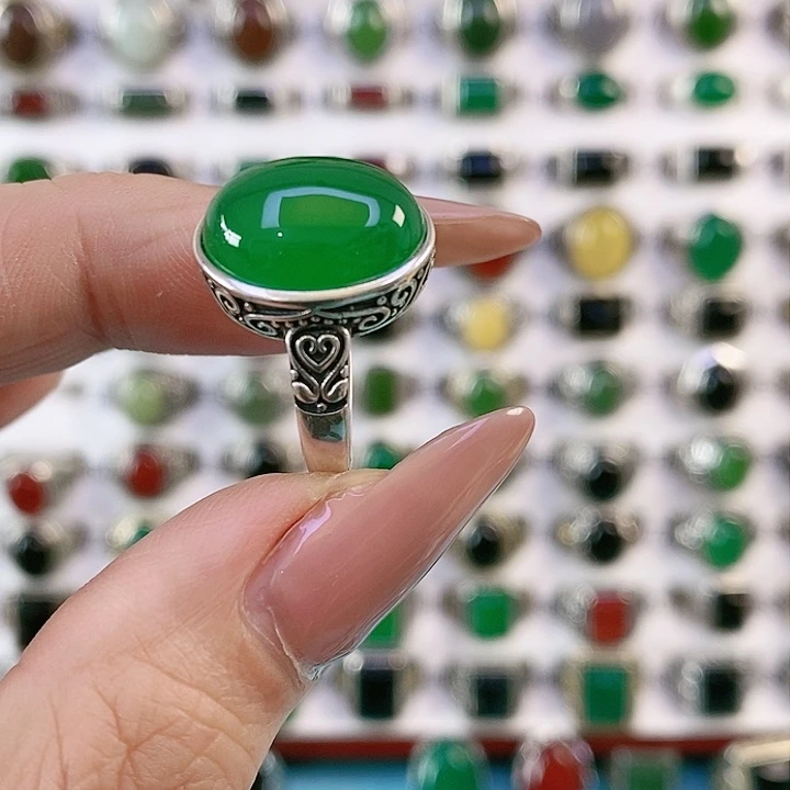 银S925镶嵌戒指玛瑙/玉髓宝*族