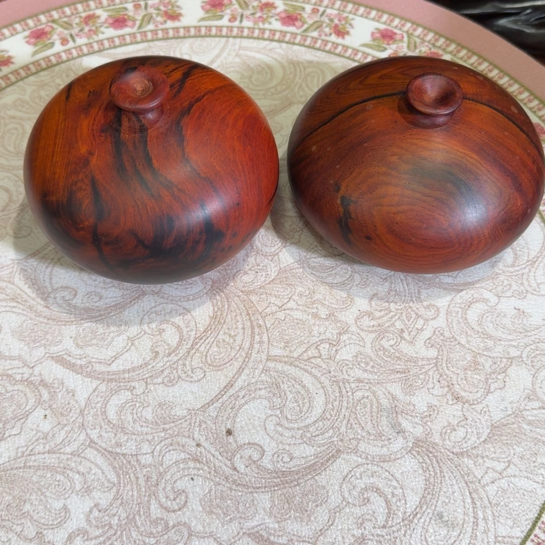 交趾黄檀（大红酸枝）王*牛酸枝梅瓶2个