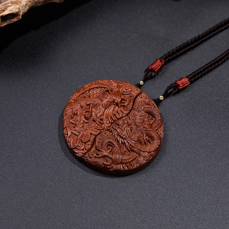 ‘’龙凤呈祥‘’吊牌木雕配饰  ESCX301