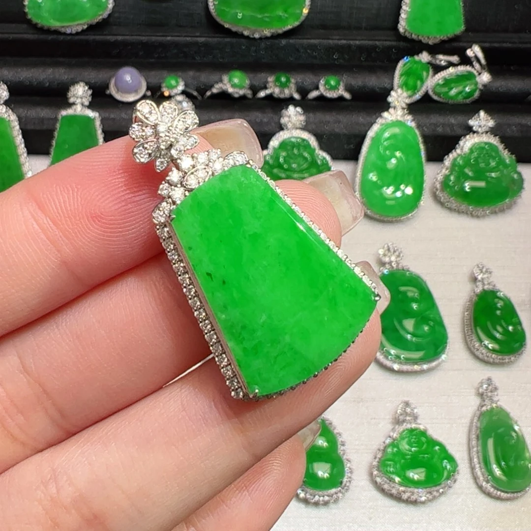 翡翠18K金镶嵌吊坠(不含链)