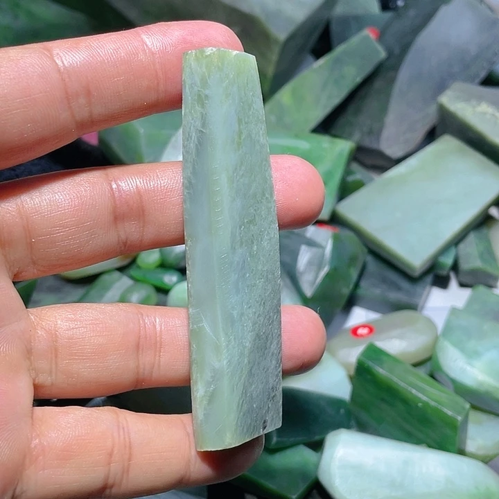 和田玉未镶嵌珠宝奇石