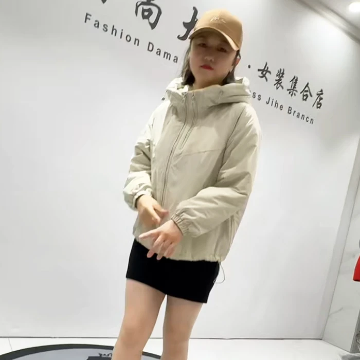 天娇一生水25975冬季冲锋衣棉服宽松大码女装2025新款连帽薄棉衣