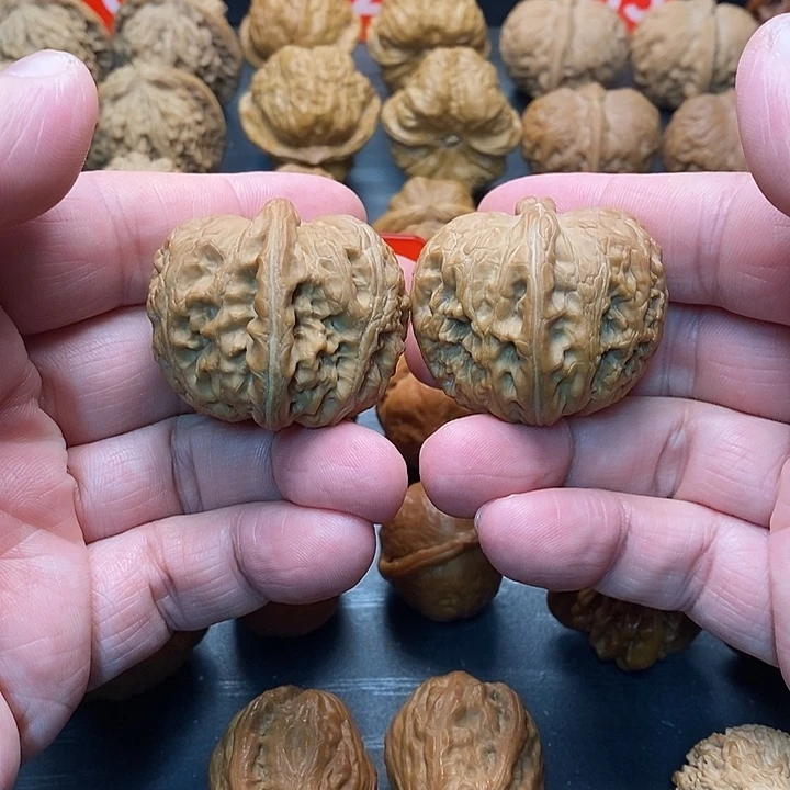 把件文玩核桃元宝 手抓元宝 原皮原色 无任何添加修整 经典高端