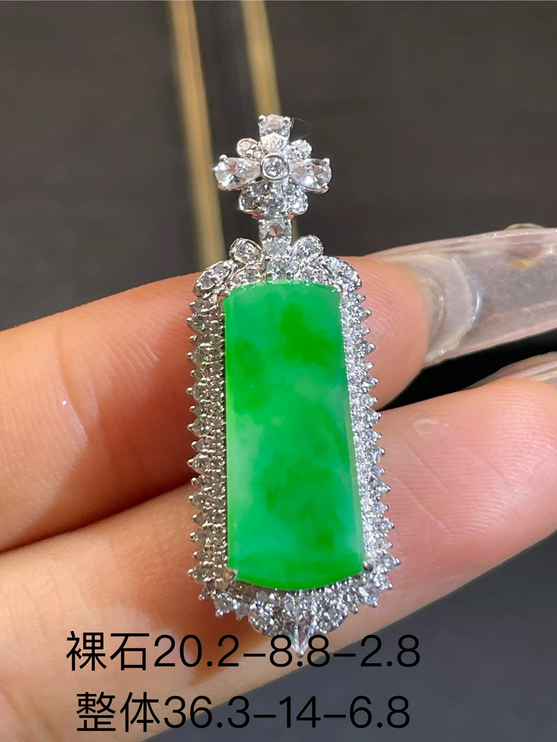 超值满绿阳绿无事牌 自家档口货品实拍天然缅甸翡翠豪华镶嵌