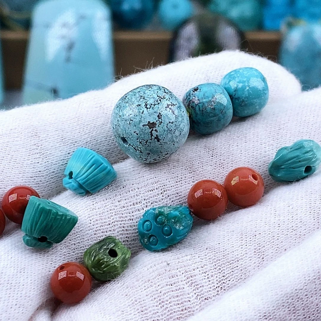 南红玛瑙未镶嵌珠宝奇石