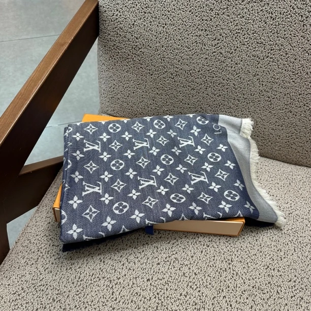 99新 LouisVuitton/路易威登 LV路易威登 围巾披肩方巾丝巾