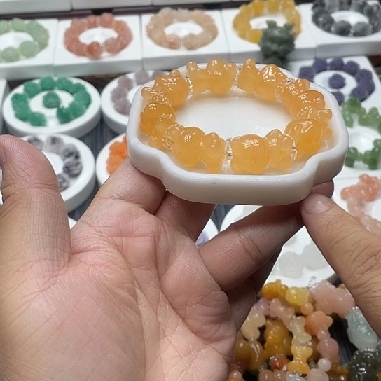 石英质玉（非洲翠）合金手串