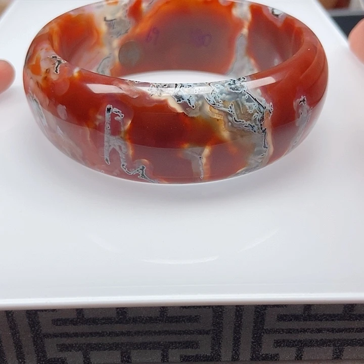 手镯玛瑙/玉髓未镶嵌