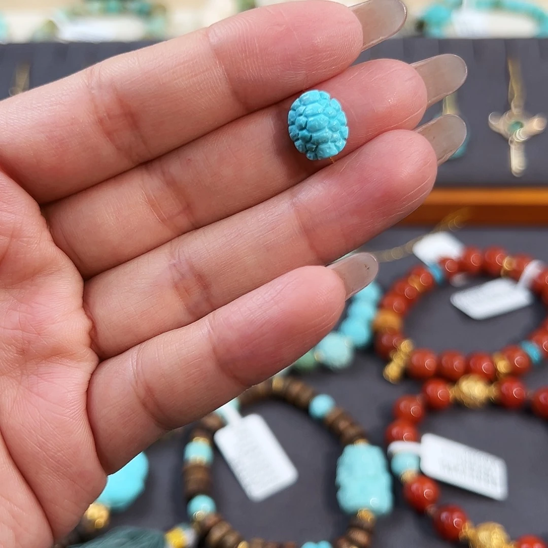 绿松石未镶嵌把件富甲一方配饰