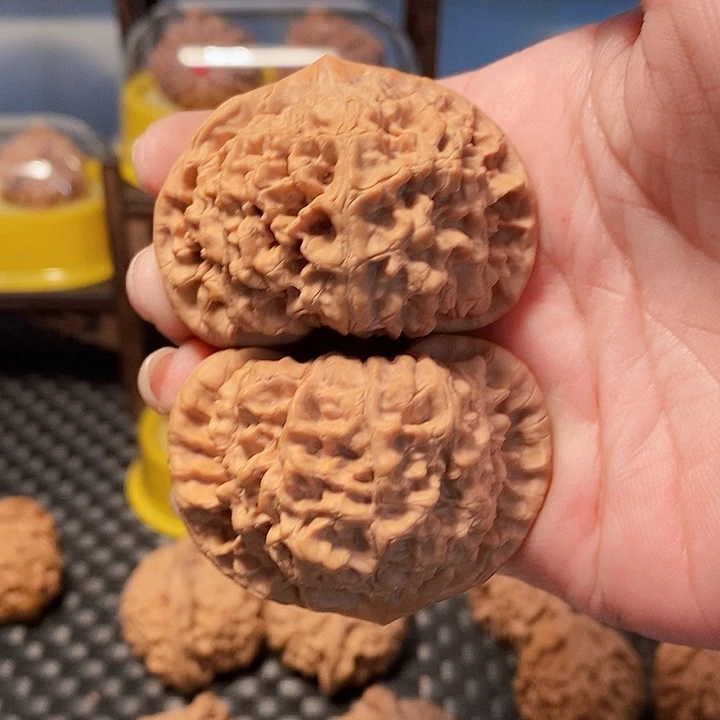 吊坠文玩核桃官帽，边50