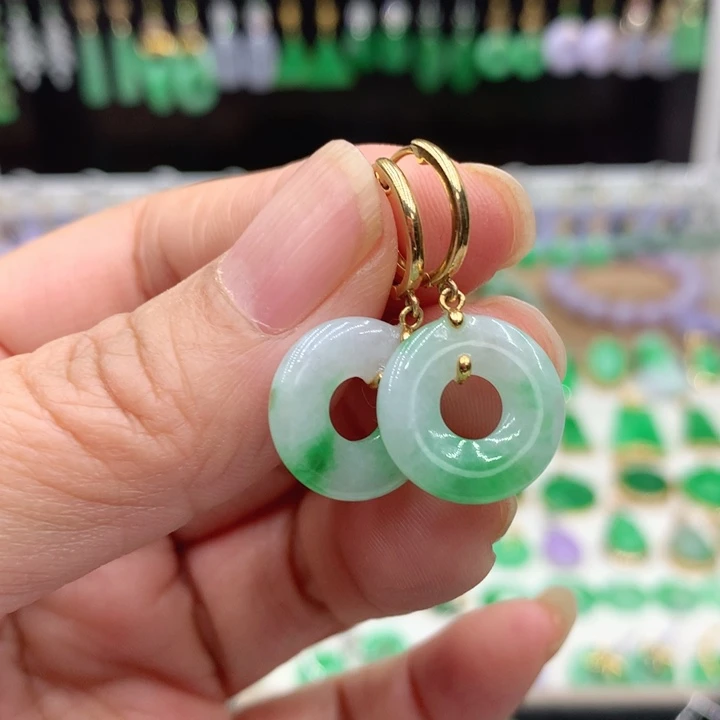 翡翠18K金镶嵌耳饰