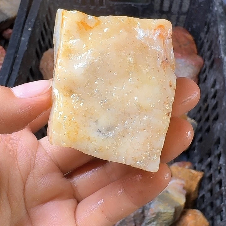 喵***主寿山石寿山石的颜色