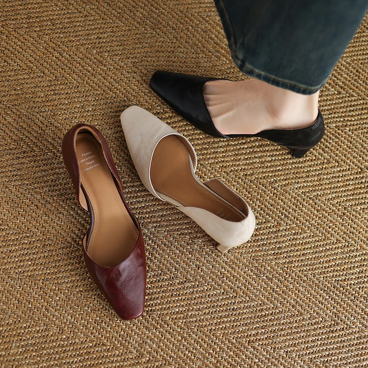 2025新款法式复古简约中空中跟单鞋真皮软底舒适轻奢仙女风气质