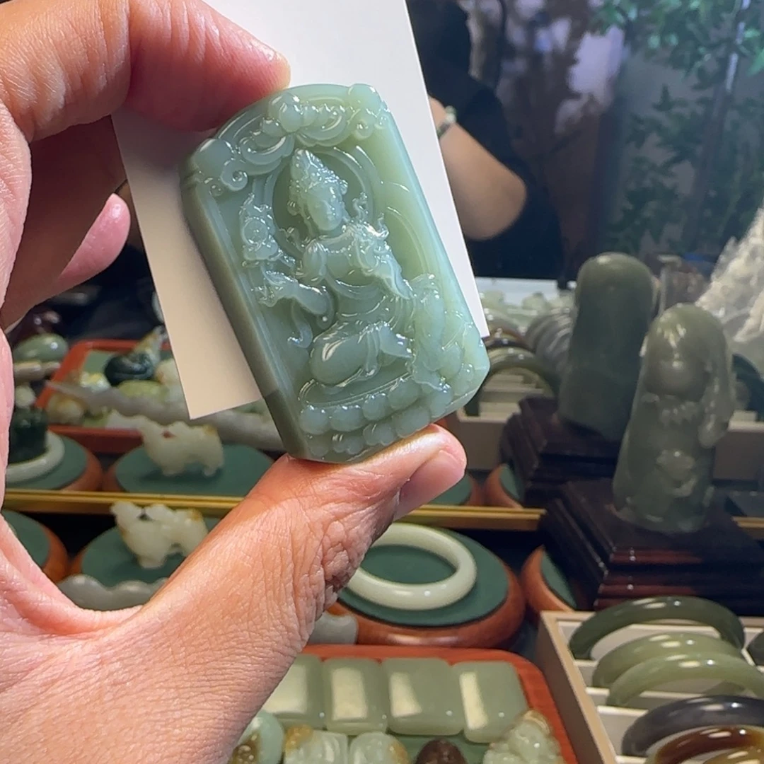 k***8和田玉未镶嵌颈饰