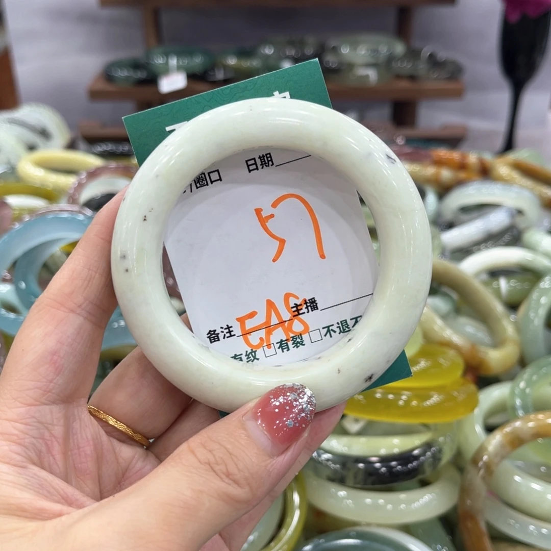 蛇纹石玉未镶嵌手镯手镯