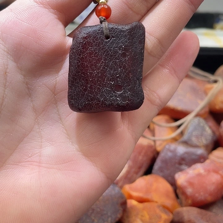 裸石琥珀未镶嵌吊坠