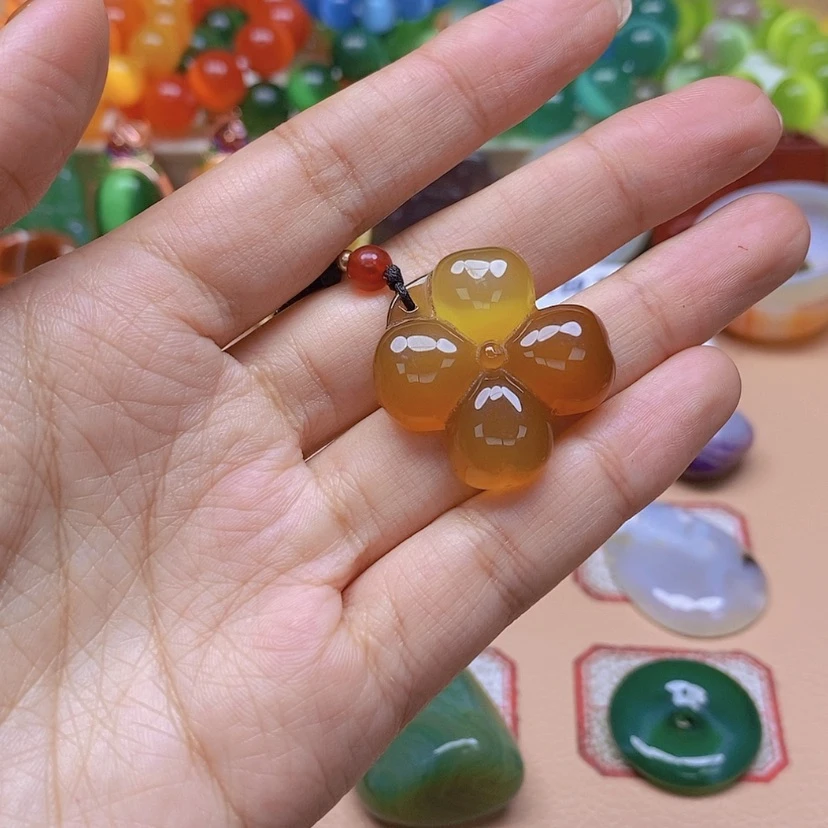 【闪购商品】玛瑙/玉髓颈饰未镶嵌太****阳