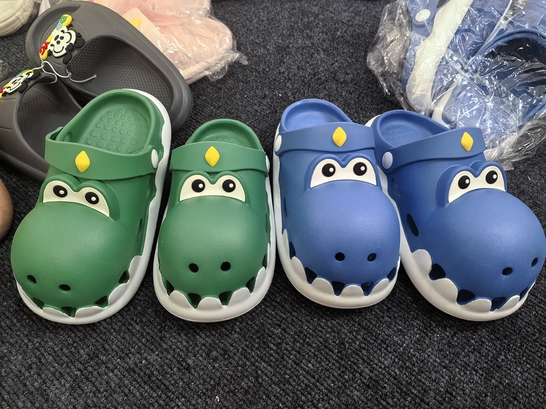 夏季拼色包头防滑休闲厚底洞洞鞋情侣透气拖鞋软底