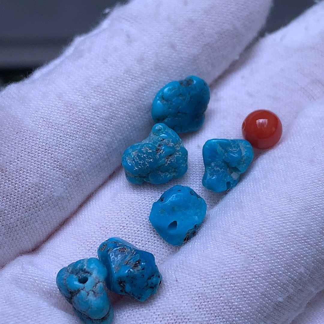 南红玛瑙未镶嵌珠宝奇石
