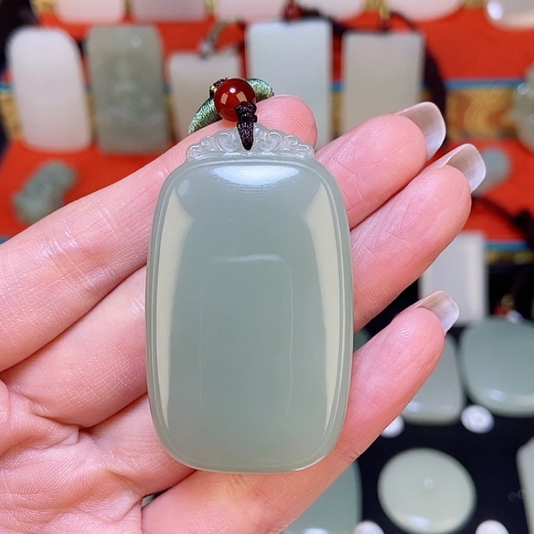 【闪购商品】颈饰未镶嵌和田玉