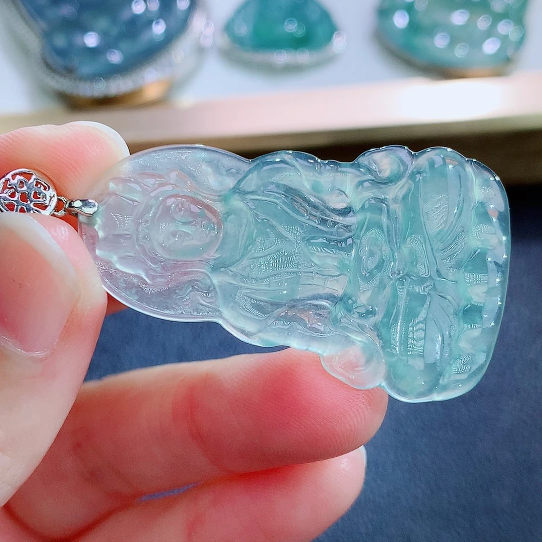 翡翠未镶嵌颈饰翡翠
