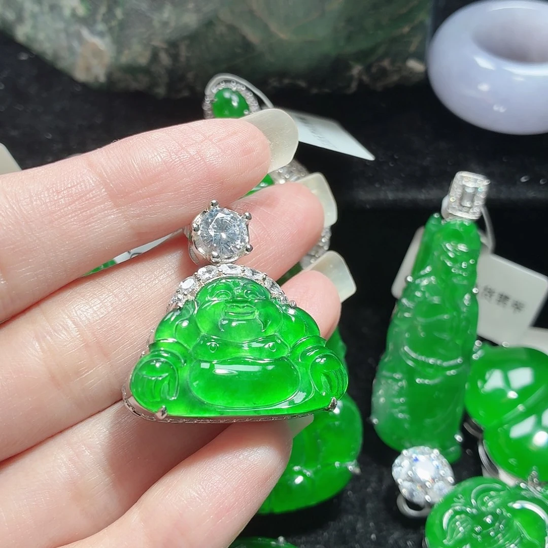 翡翠未镶嵌颈饰11