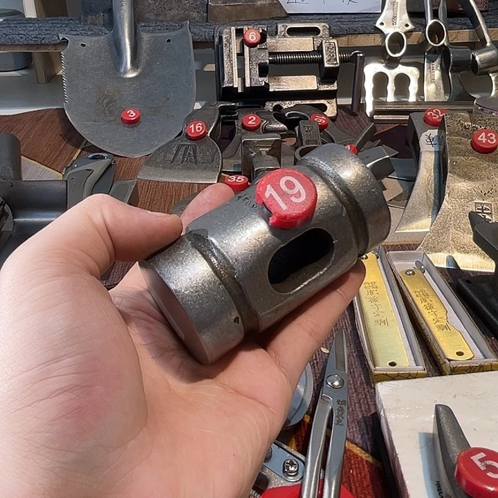 啊***宏家庭生活风景农具