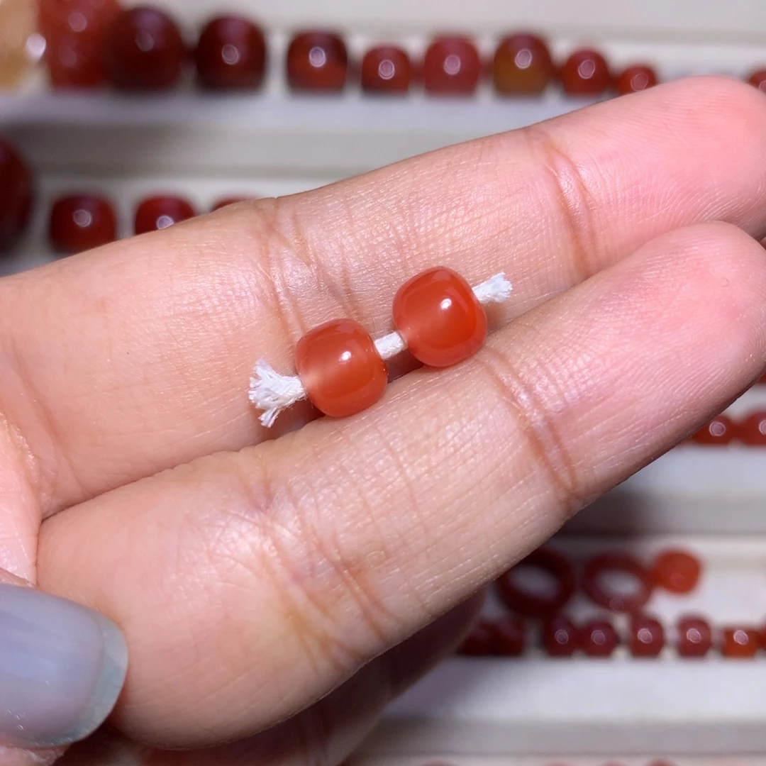南红玛瑙未镶嵌老型对珠7.2×6.2微微过渡