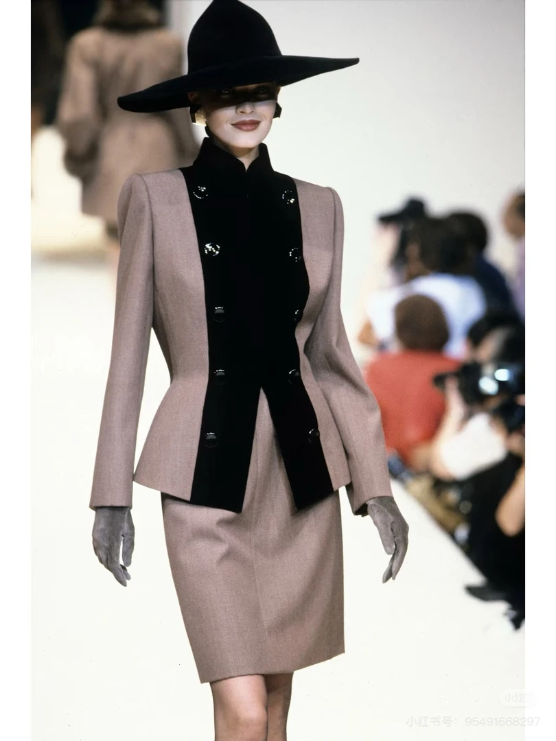 Époque Atelier中古外套