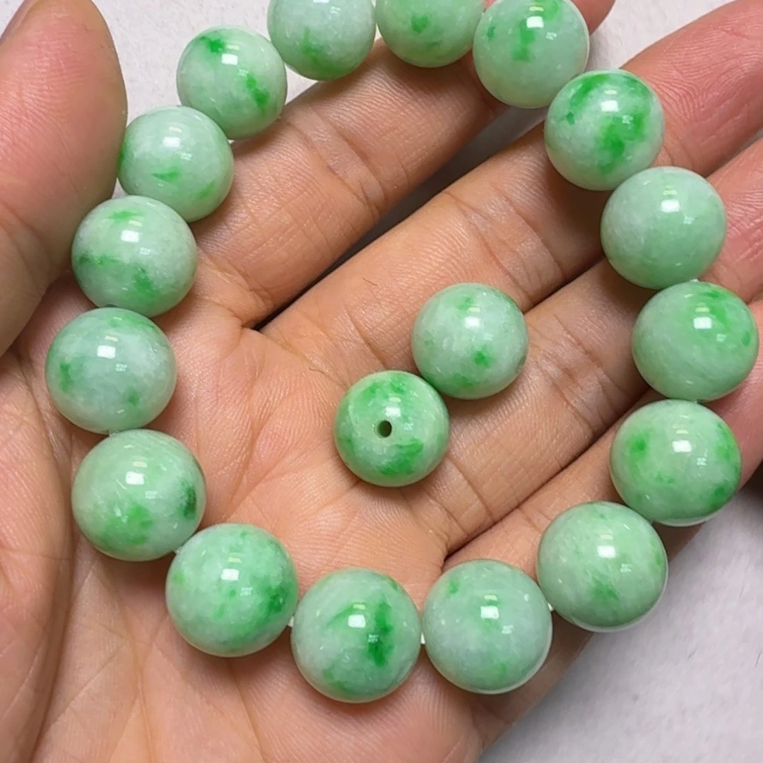 用***5翡翠未镶嵌颈饰吊坠