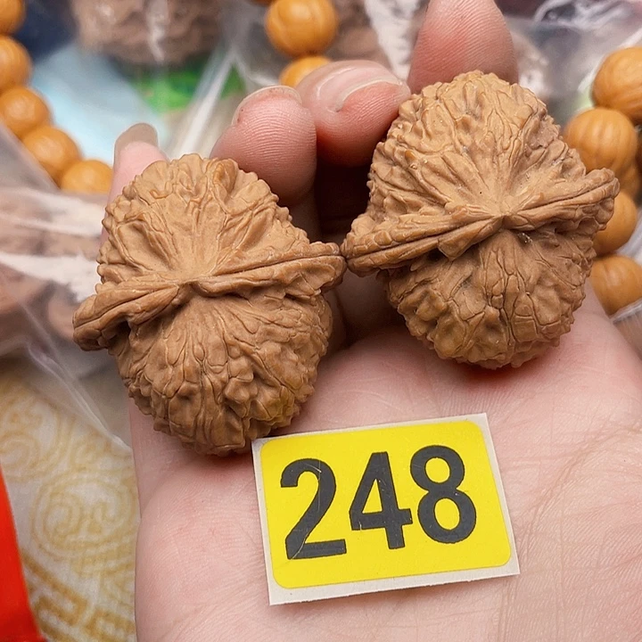 吊坠文玩核桃核桃