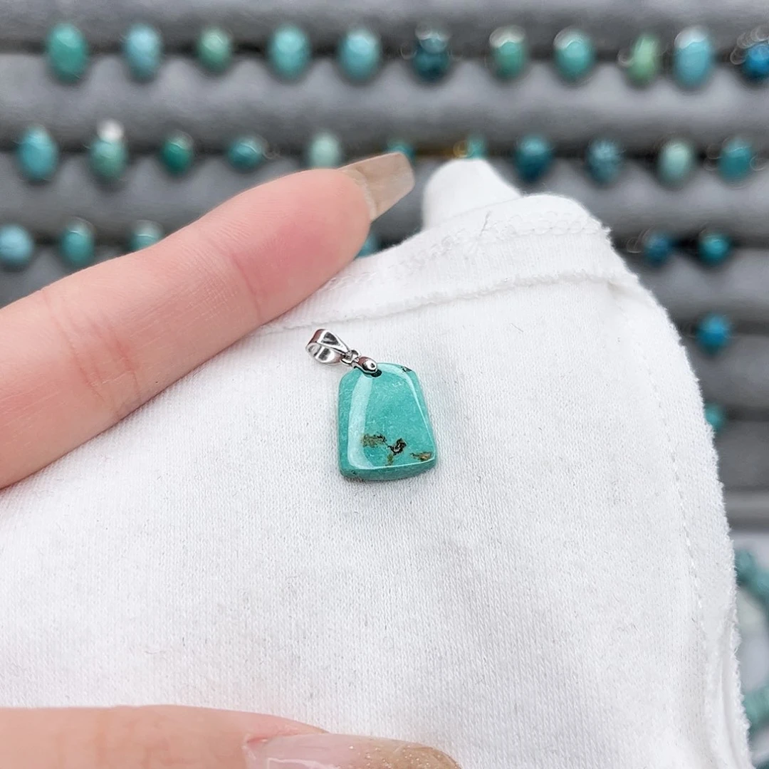 绿松石绿松石未镶嵌