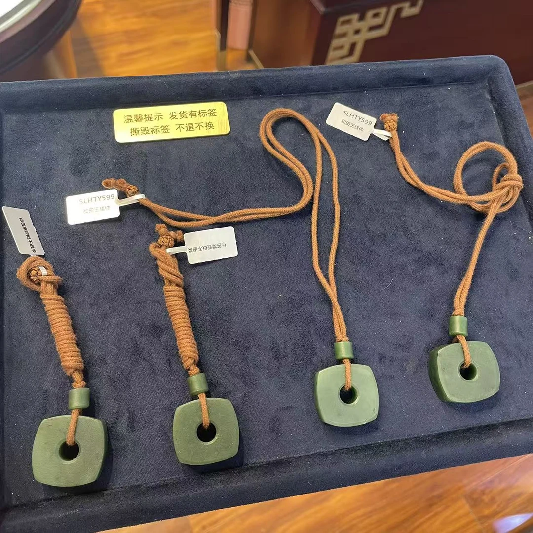 【胖】和田玉吊坠多样性发其一@k