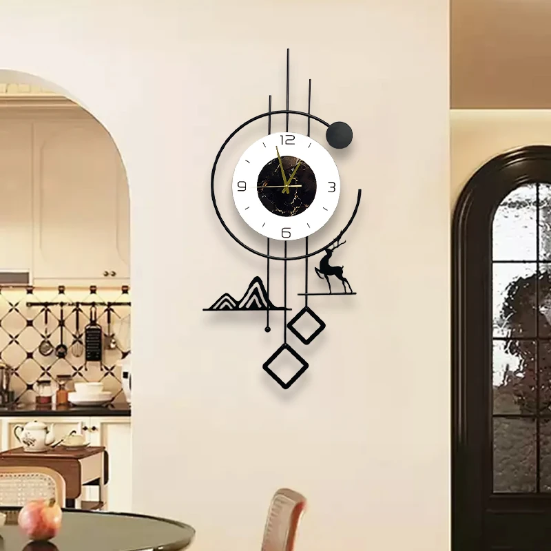 新款创意简约大气装饰挂钟静音家用客厅餐厅卧室挂墙时尚时钟
