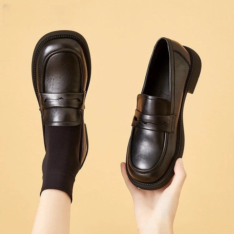 乐福鞋女春秋2025年新款妈妈鞋真软皮单鞋平底小皮鞋英伦女鞋