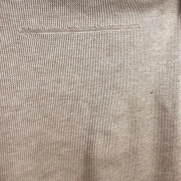 卡其色羊绒布头大洞