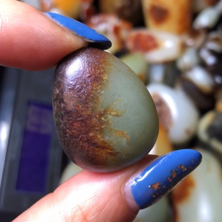 和田玉未镶嵌珠宝奇石