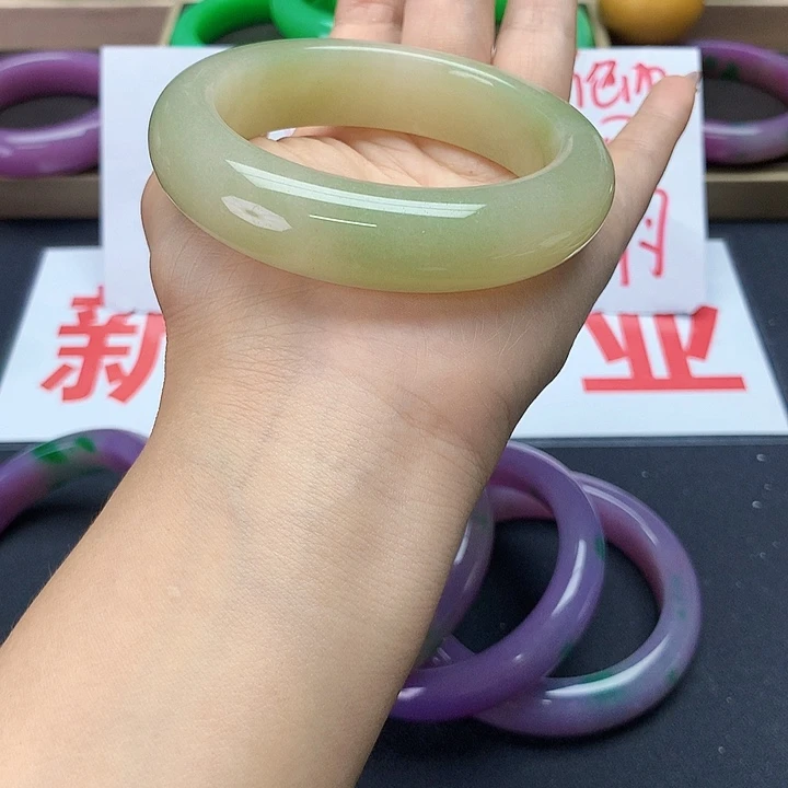 石英质玉手镯未镶嵌紫*