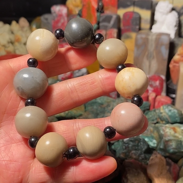 昌化鸡血石昌化石